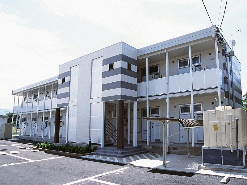 レオパレスPine Treeの外観画像