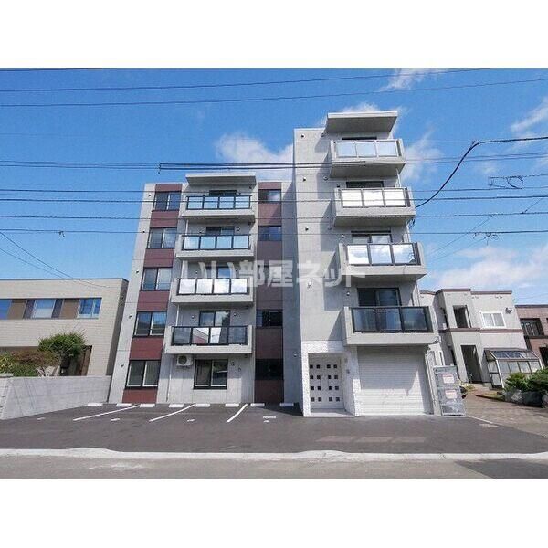 スリーナインXYの外観画像
