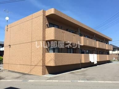 ピースタウン メゾン・フルーブの外観画像