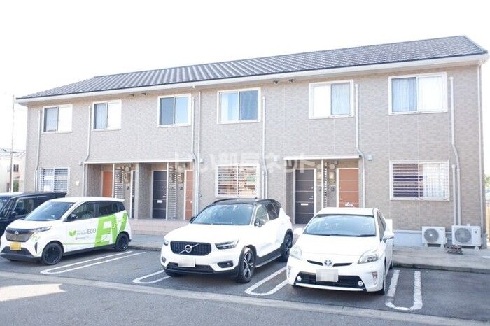 リュミエール B棟の外観画像