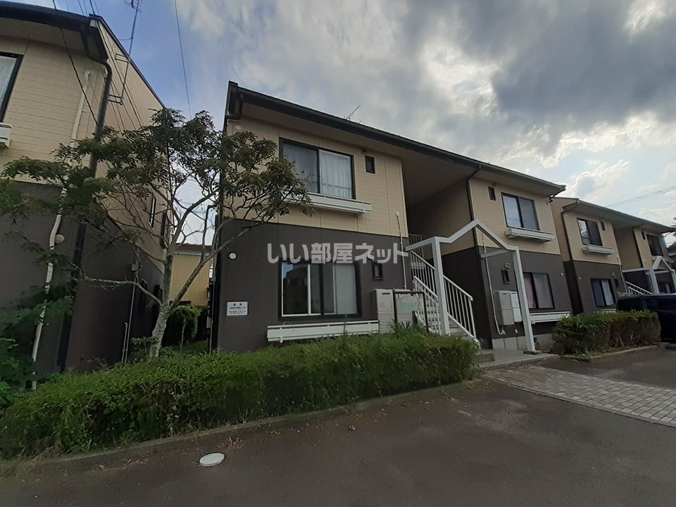 カサベルデ B棟の外観画像