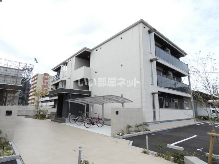 ディアライズ小郡船倉町E棟の外観画像