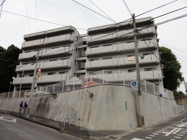 グリーンヒルズ平尾の外観画像