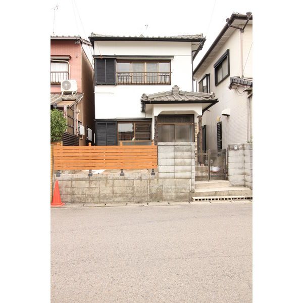 一宮市三ツ井戸建ての外観画像
