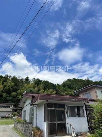 新城市富栄戸建ての外観画像