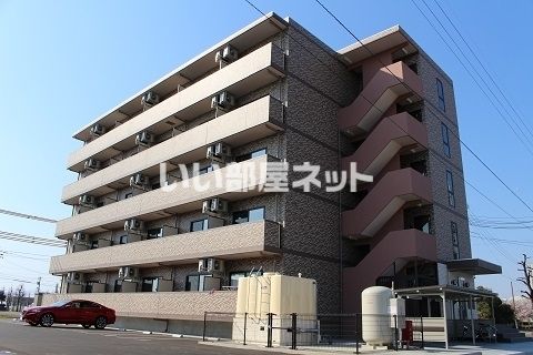 アルヴィータの外観画像