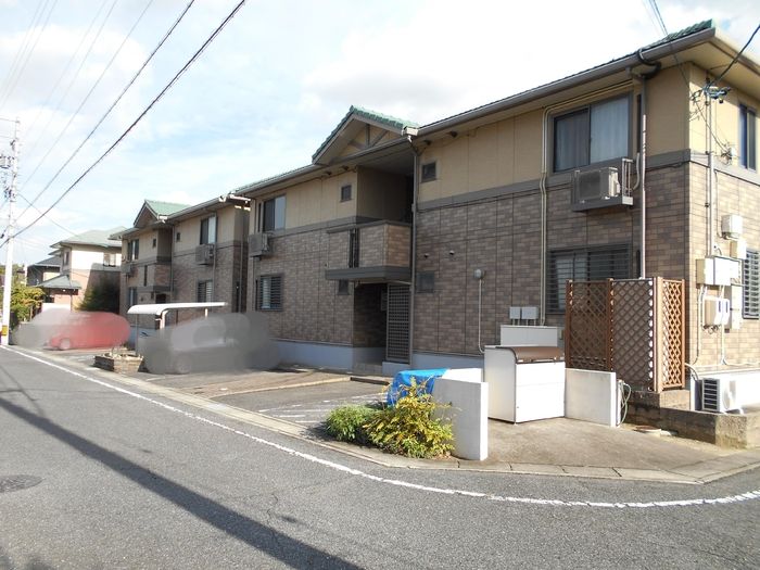 リビングタウン香久山 Bの外観画像