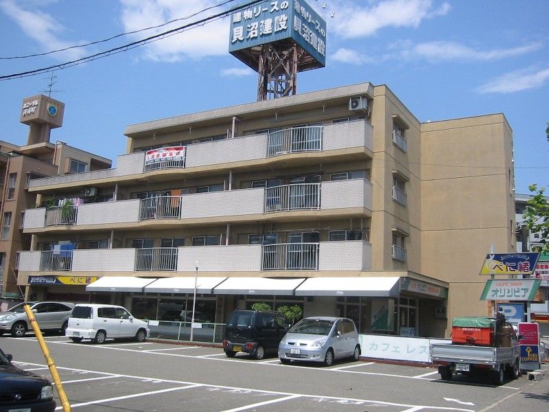 サンハイツ麻里の外観画像