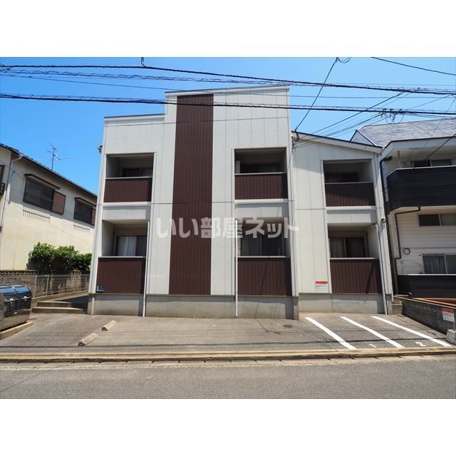 フローレンス和白駅前の外観画像