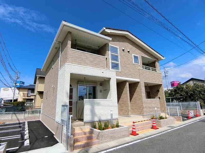 ラ・ポルトの外観画像