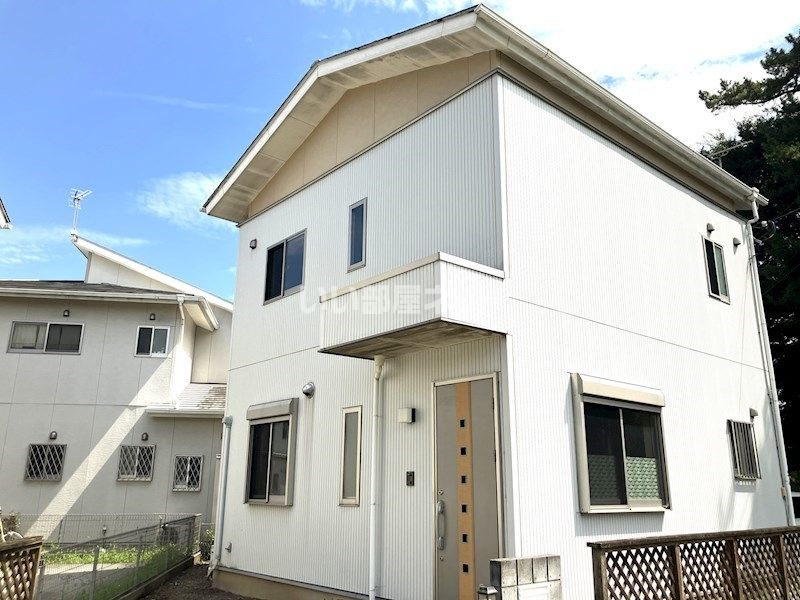 三室町貸戸建ての外観画像