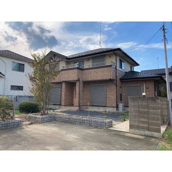 鴻巣市滝馬室戸建ての外観画像