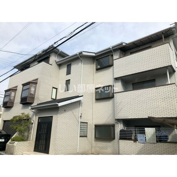 エヌエムキャトフヴァンキャトフの外観画像