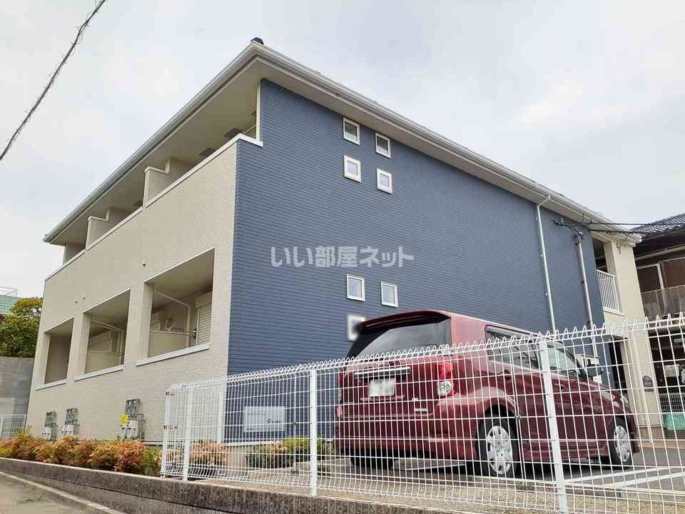 ウエストリヴァー春日町の外観画像
