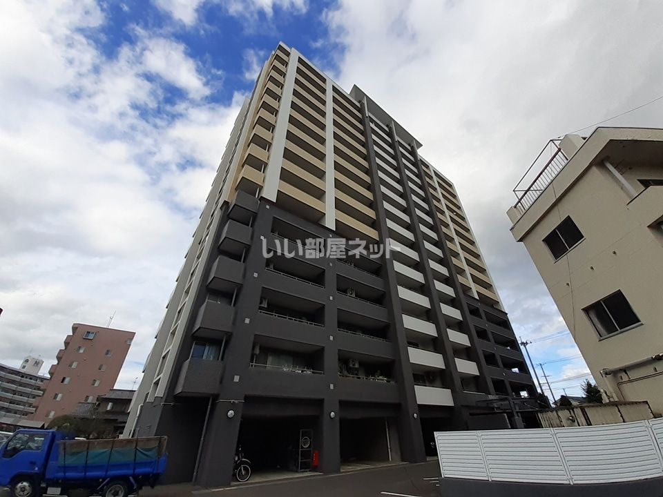 サンデュエル岩沼駅前ザ・タワーの外観画像