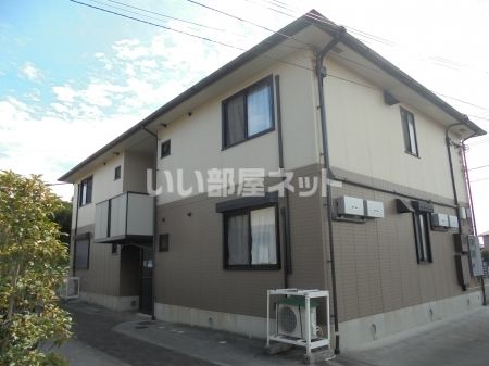 ファミール B棟の外観画像