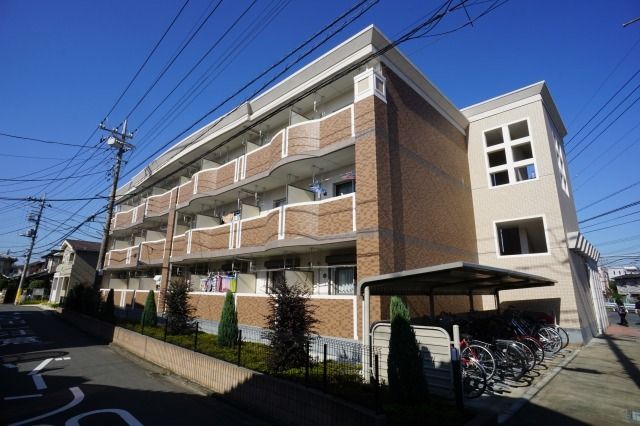 プリマヴェーラ エルモッサの外観画像