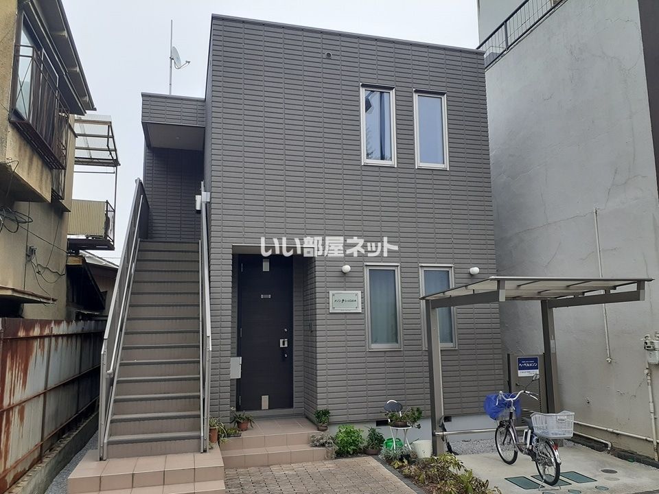 メゾン シュロの木の外観画像