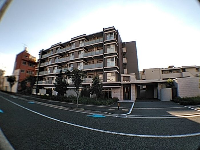 グランデュールの外観画像