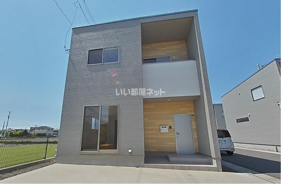 Crecia Townの外観画像
