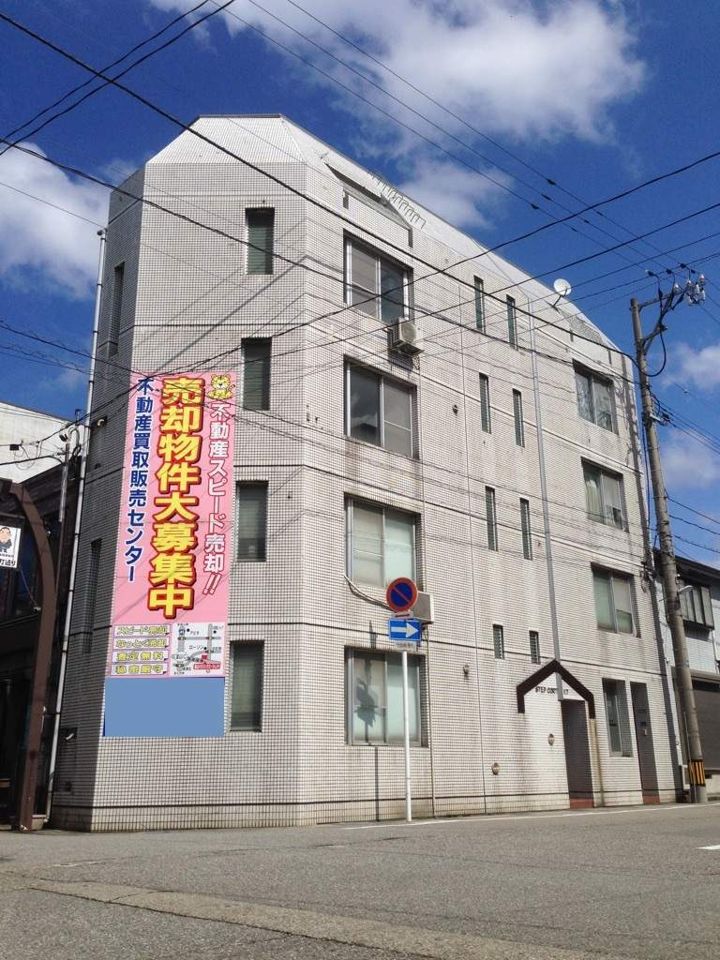 STEPCORT117の外観画像