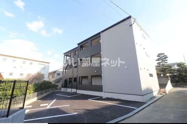 Crecia前原駅前の外観画像