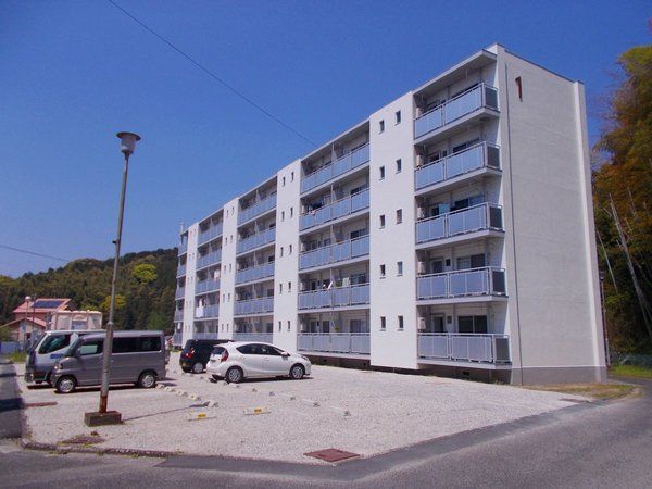 ビレッジハウス埴生2号棟の外観画像