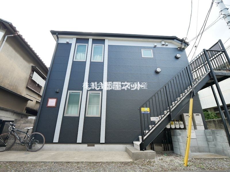 something forの外観画像