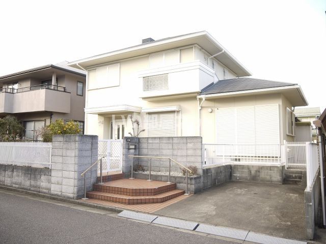 南が丘岩田様貸家の外観画像