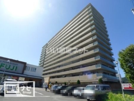 アルファパーク栗林駅南の外観画像