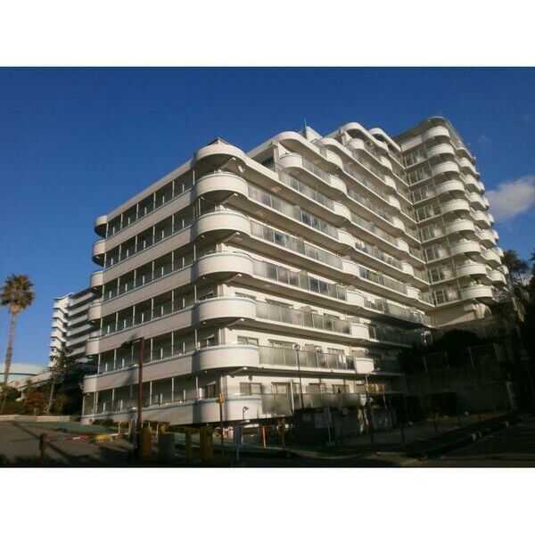 ディオ・フェルティ学園都市・ドルミハイツ垂水3(C棟)の外観画像