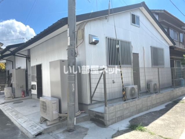 川上町平家(西)の外観画像