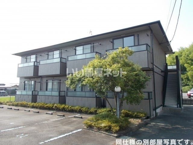 フロム・デン Bの外観画像