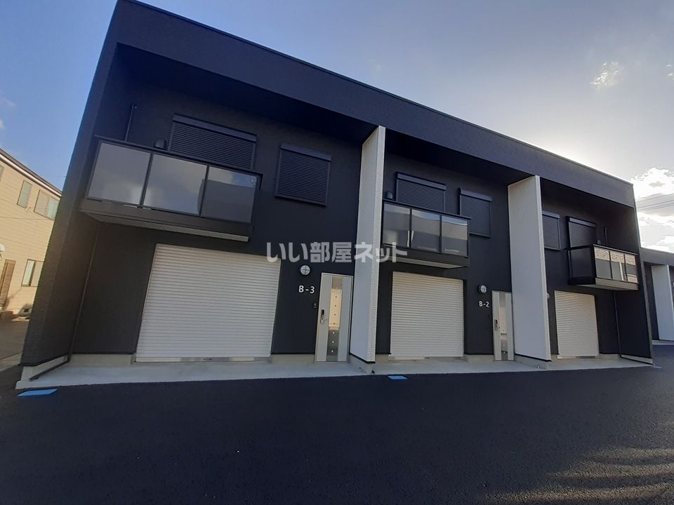 ギャラン中間ガレージB棟の外観画像