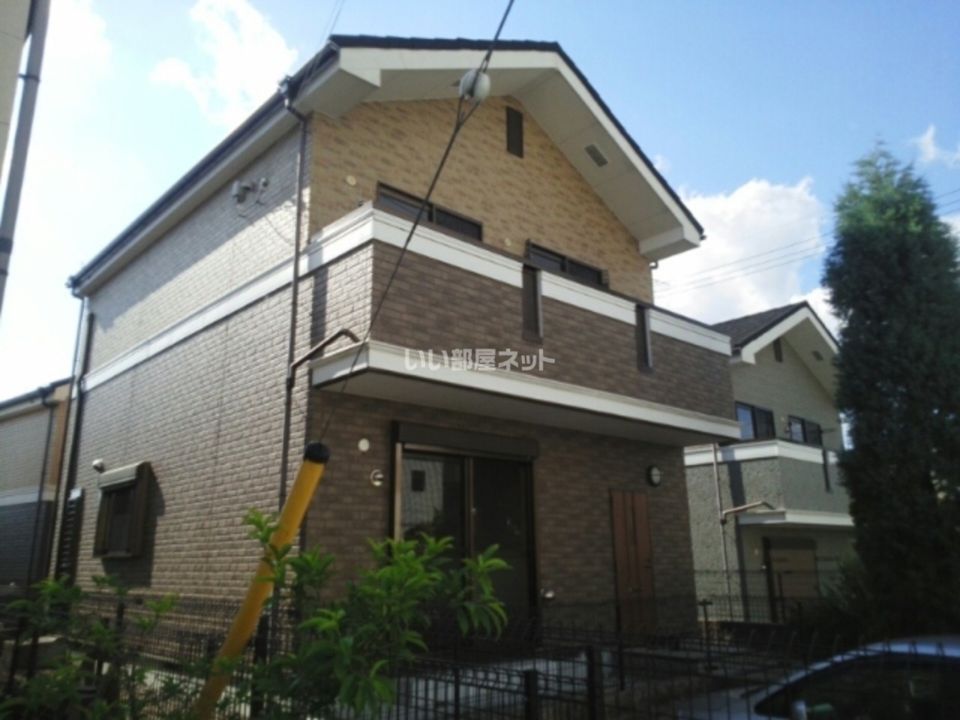小嶋戸建(東側南棟)の外観画像