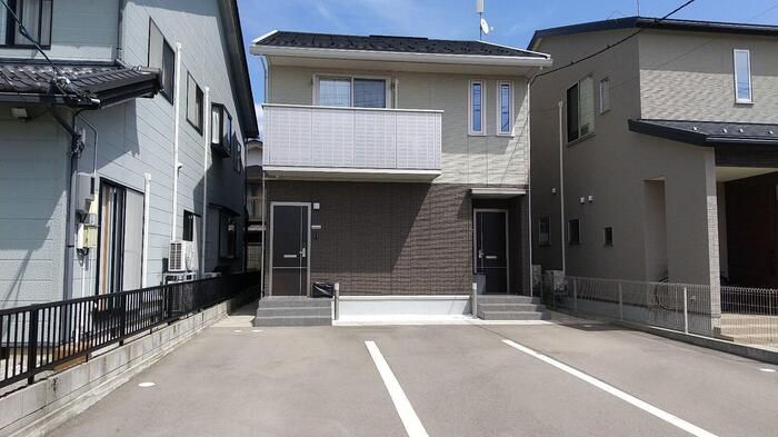 クラレットの外観画像