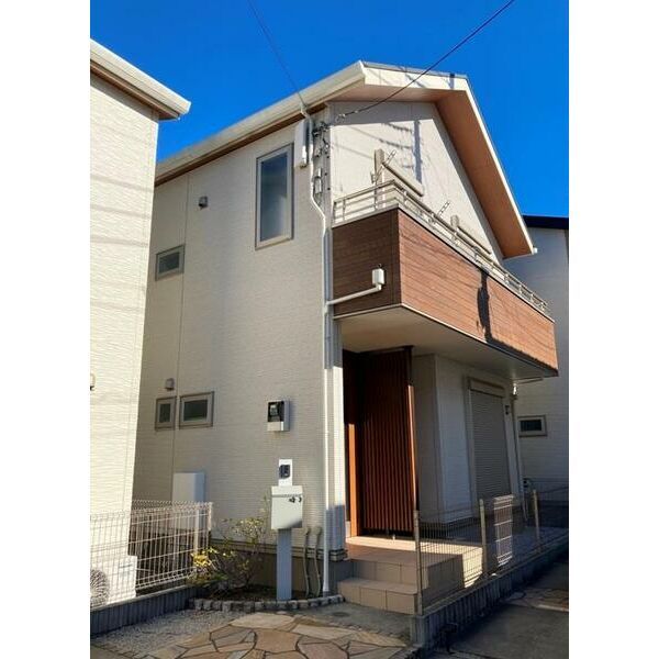 上末吉戸建の外観画像