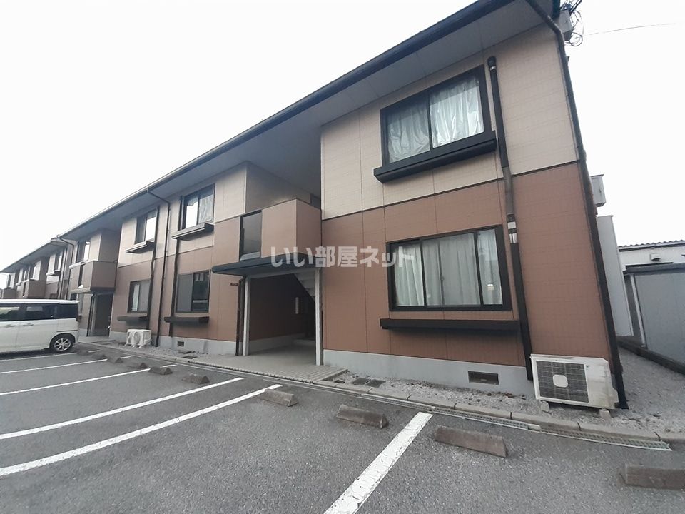 ヴェナ ビスタ(8~17号室)の外観画像