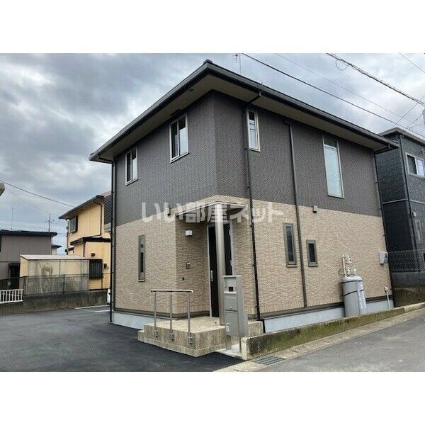 ポルテボヌール B棟(ペット可)の外観画像