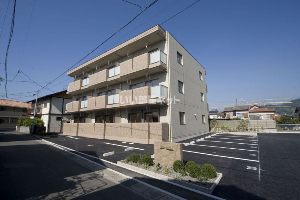 パストラルの外観画像