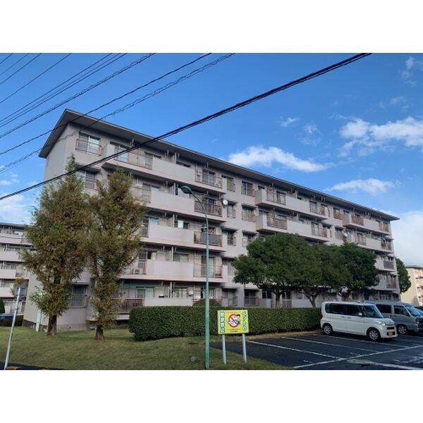 油山団地11棟の外観画像