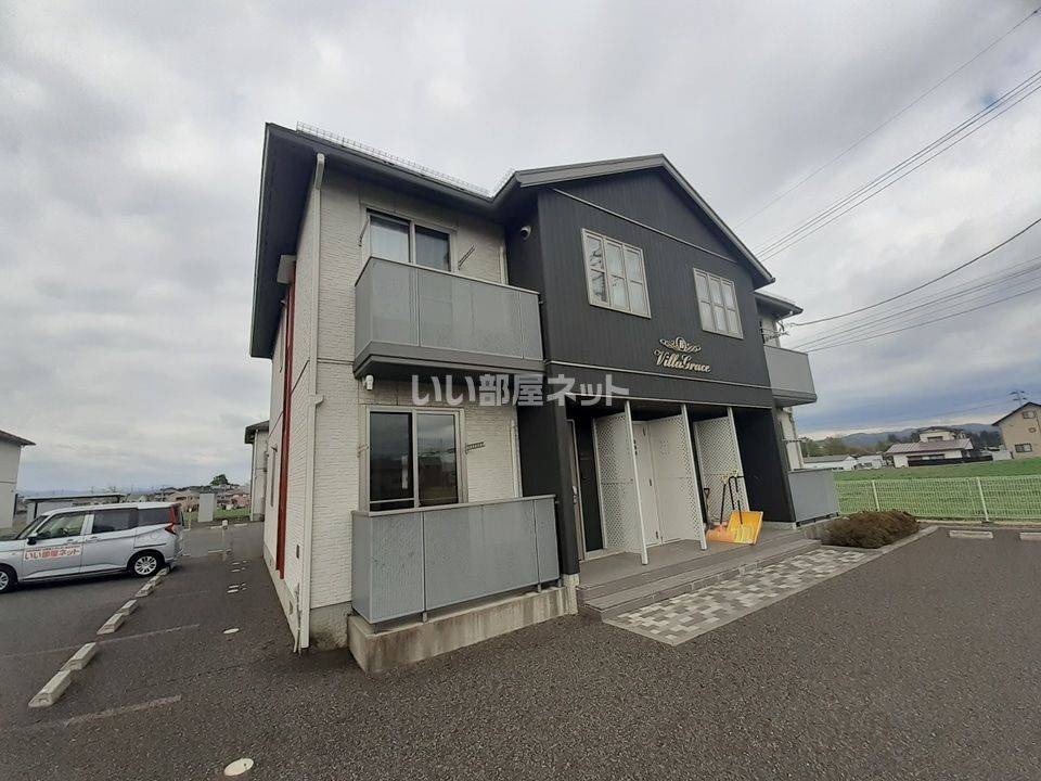 ヴィラグレース Bの外観画像