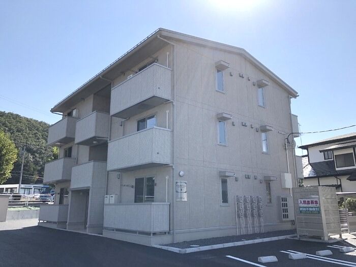 カーサ・ラッフィナートIIIの外観画像