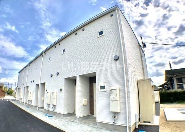 R-BOX鶴田の外観画像