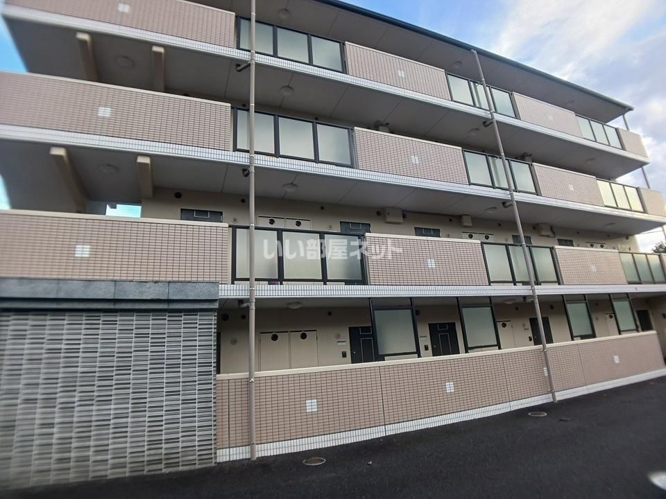 Ys Squareの外観画像