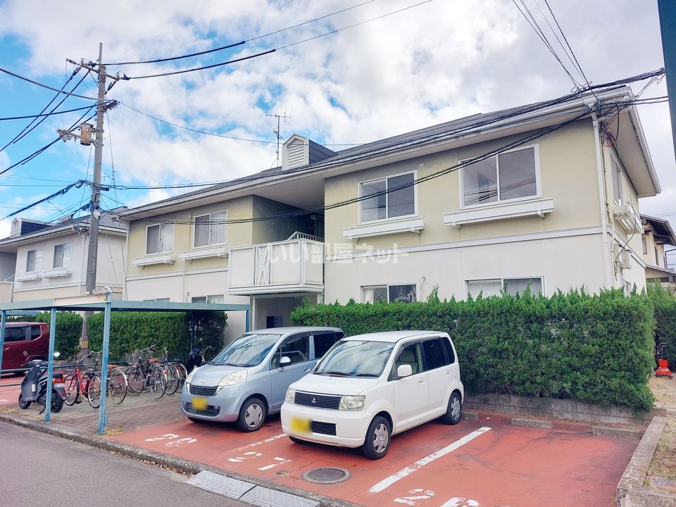 ラフレシア杉浦J棟の外観画像
