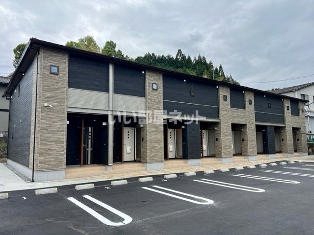 Luce 伴中央の外観画像