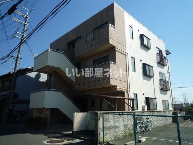 フローレ長谷川の外観画像