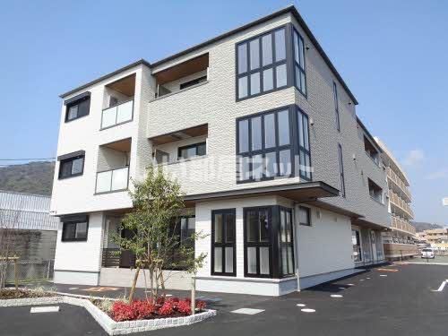アールテラス新山口の外観画像