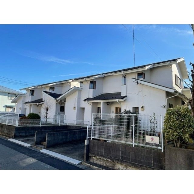 ユーメスの外観画像